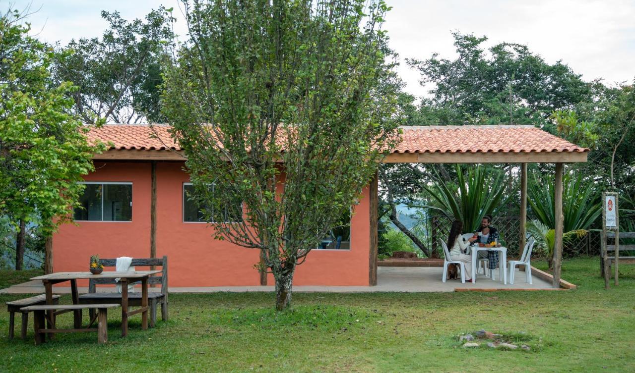 Hospedagem Beija-Flor - Espaco Flor Das Aguas クーニャ エクステリア 写真